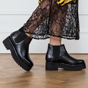 Grenson Naomi Leather Platform Chelsea Boots